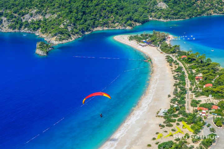 Fethiye Saklıkent ve Ölüdeniz Turu: Doğanın Kalbinde Bir Kaçamak